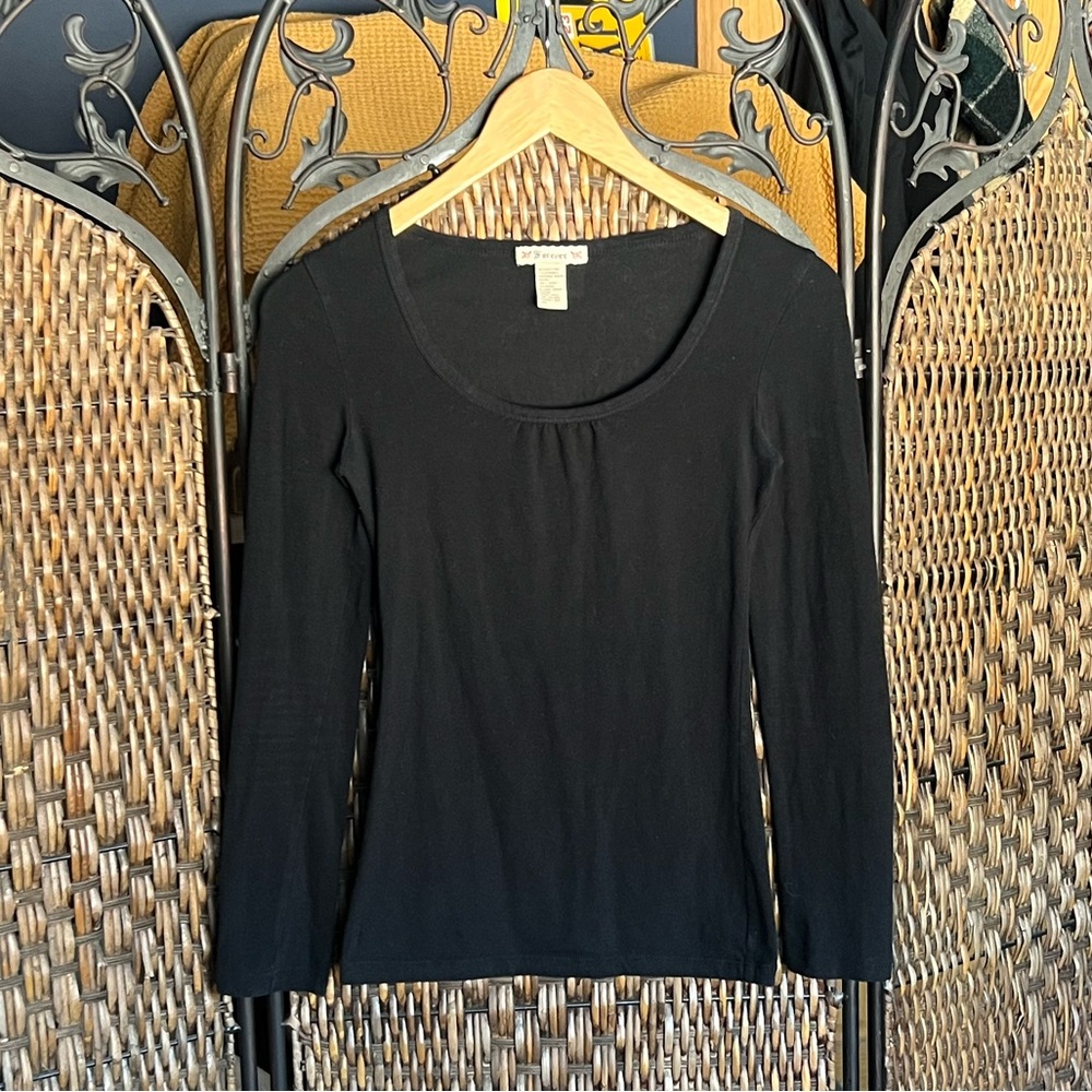 Forever 21 Scoop Neck Cotton Long Sleeve Tee Small